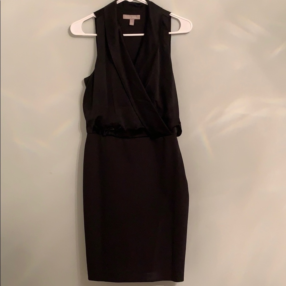 Black dress perfect to look elegant at work